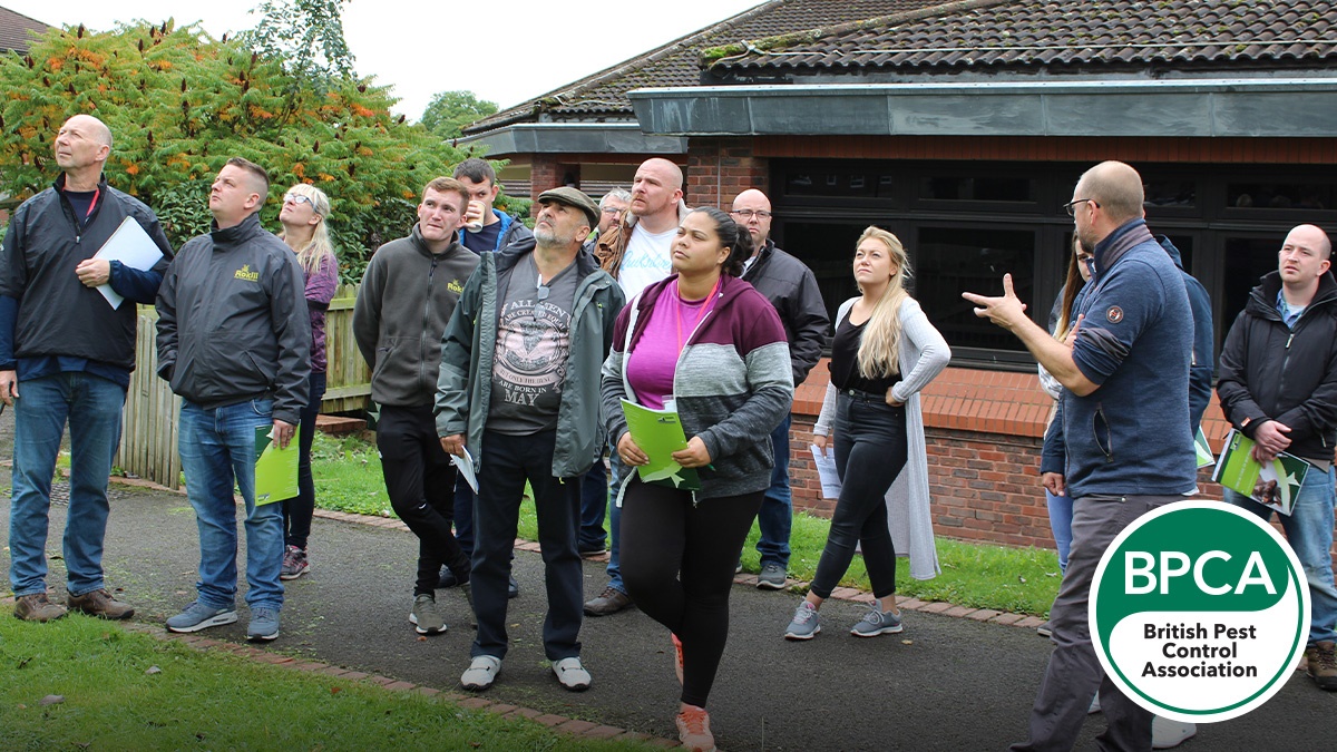 Practicalpestmanagementtrainingoutsidelevel2awardBPCA Practicalpestmanagementtrainingoutsidelevel2awardBPCA